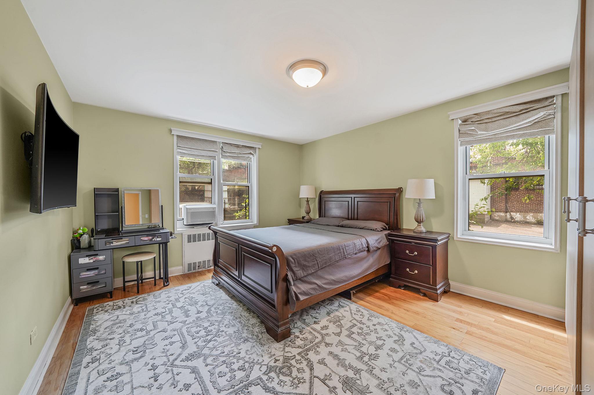 103-26 68th Avenue 2-E Forest Hills Forest Hills, NY 11375