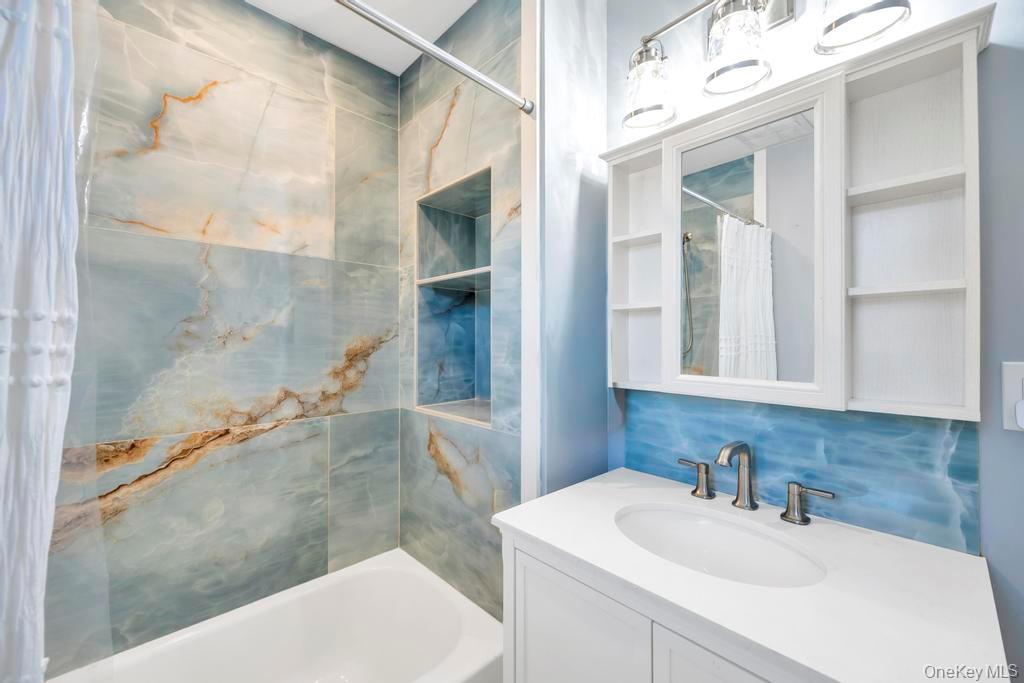 10 Westwind Drive Bohemia Bohemia, NY 11716