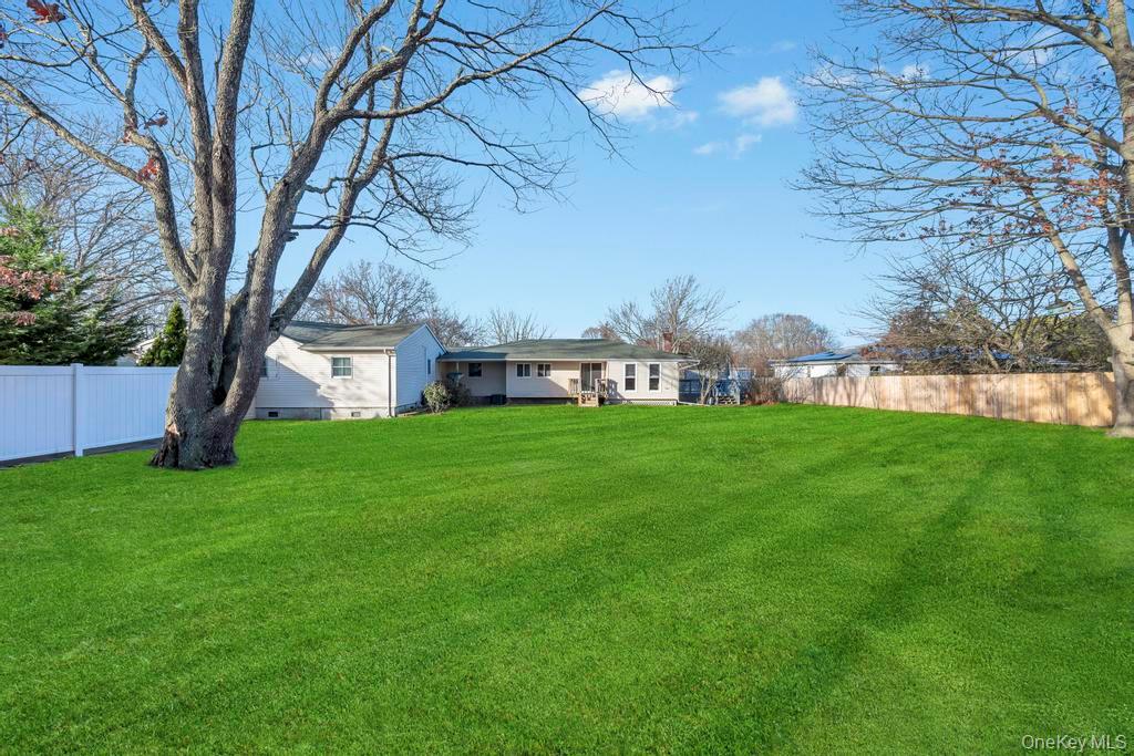 10 Westwind Drive Bohemia Bohemia, NY 11716