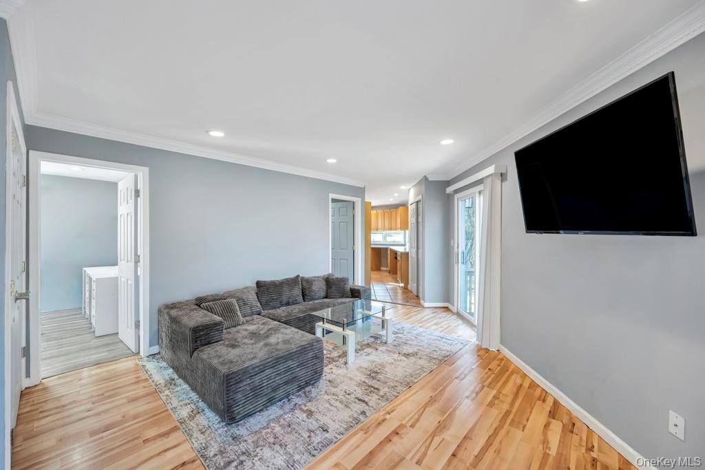 10 Westwind Drive Bohemia Bohemia, NY 11716