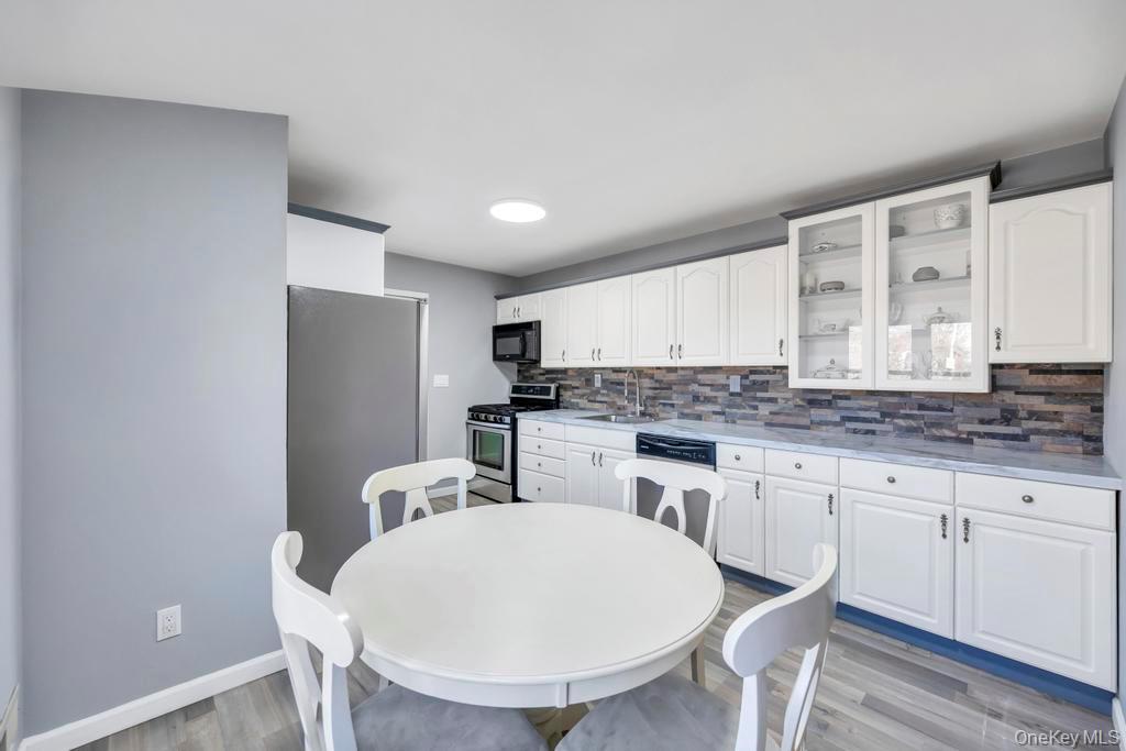 10 Westwind Drive Bohemia Bohemia, NY 11716