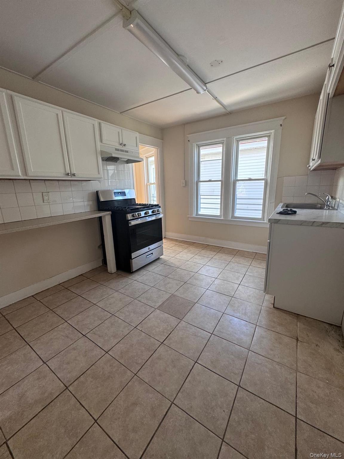 25 Lent Street 2 Out of NYC Poughkeepsie, NY 12601