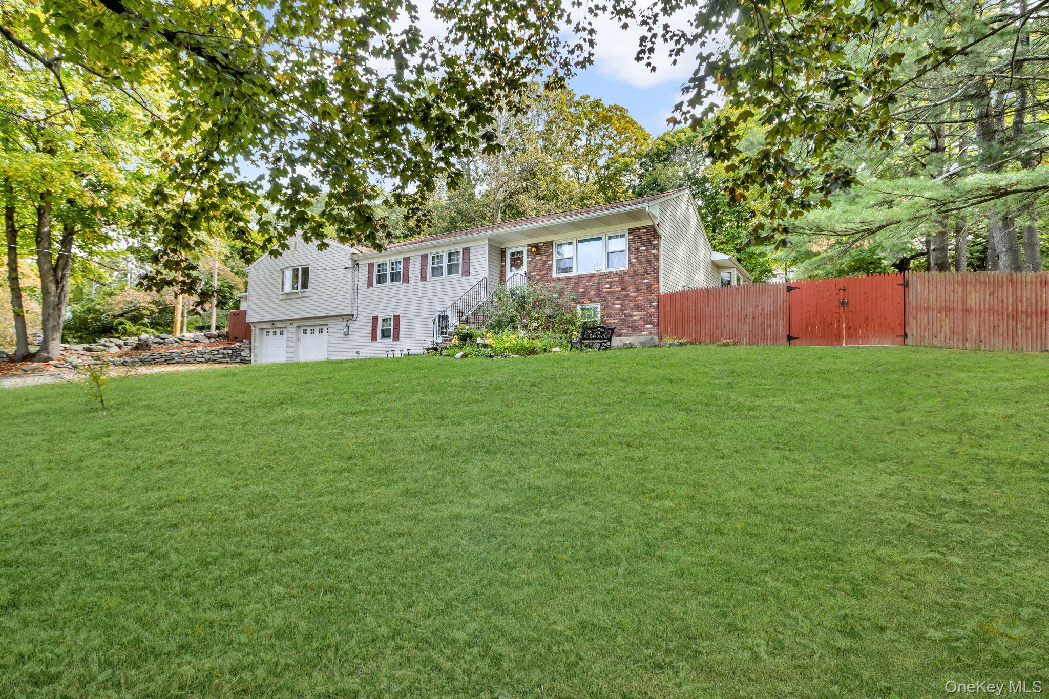 34 Steiner Drive Out of NYC Mahopac, NY 10541