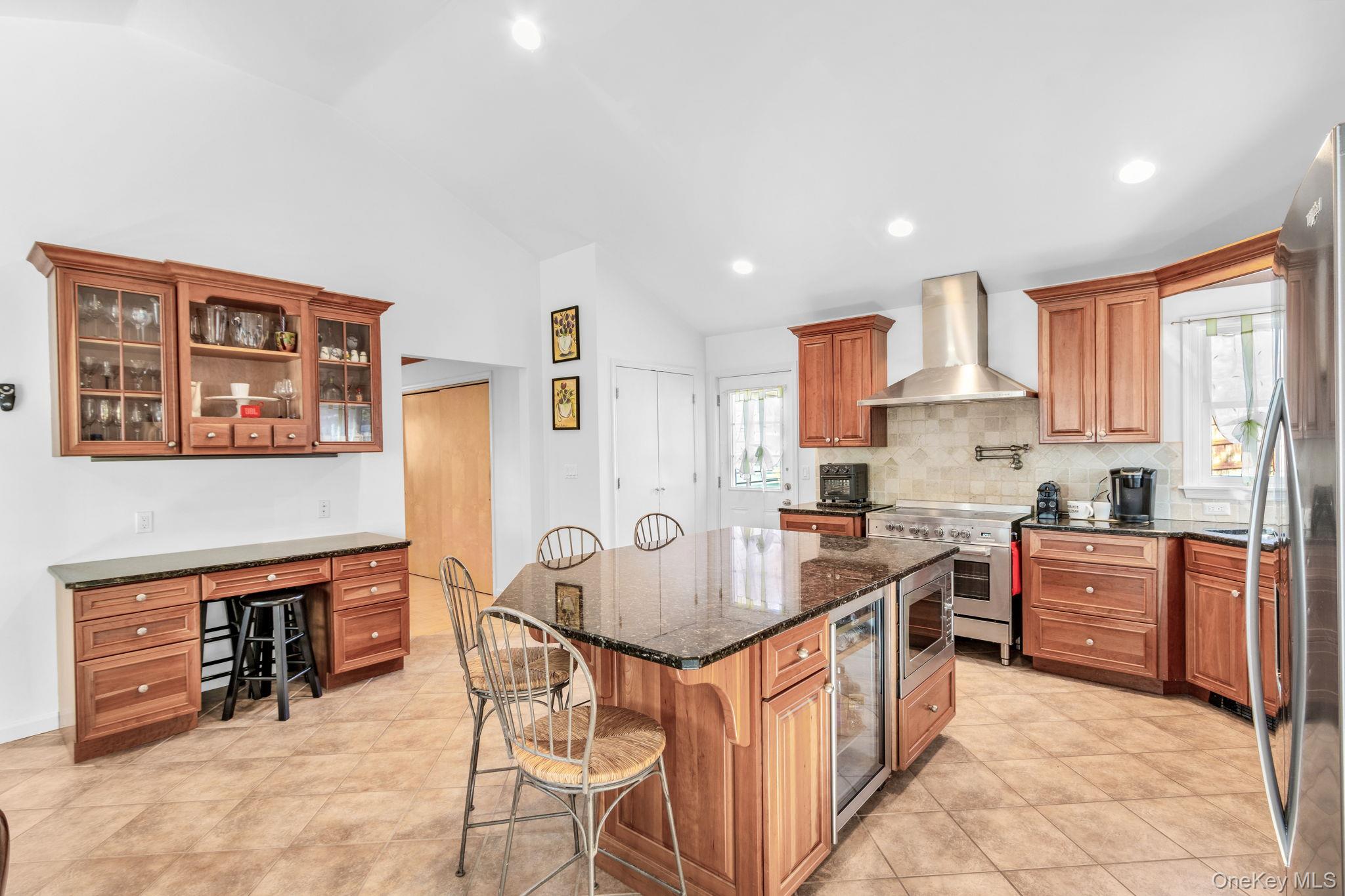 34 Steiner Drive Out of NYC Mahopac, NY 10541