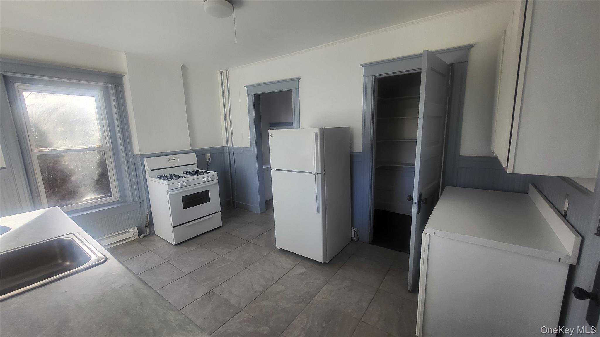 76 S Hamilton Street 2 Out of NYC Poughkeepsie, NY 12601