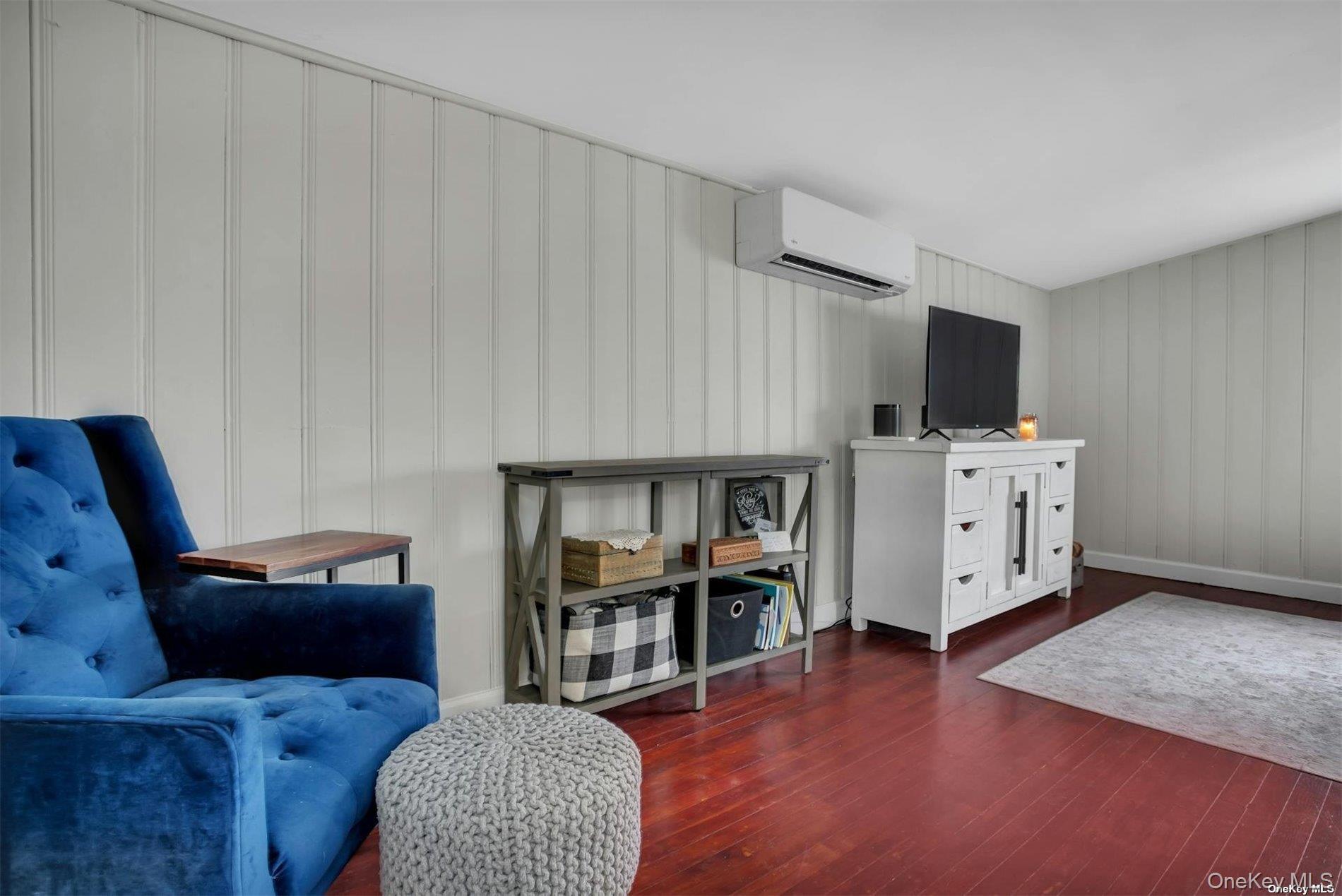 14 Maple Street Glenwood Landing Glenwood Landing, NY 11547