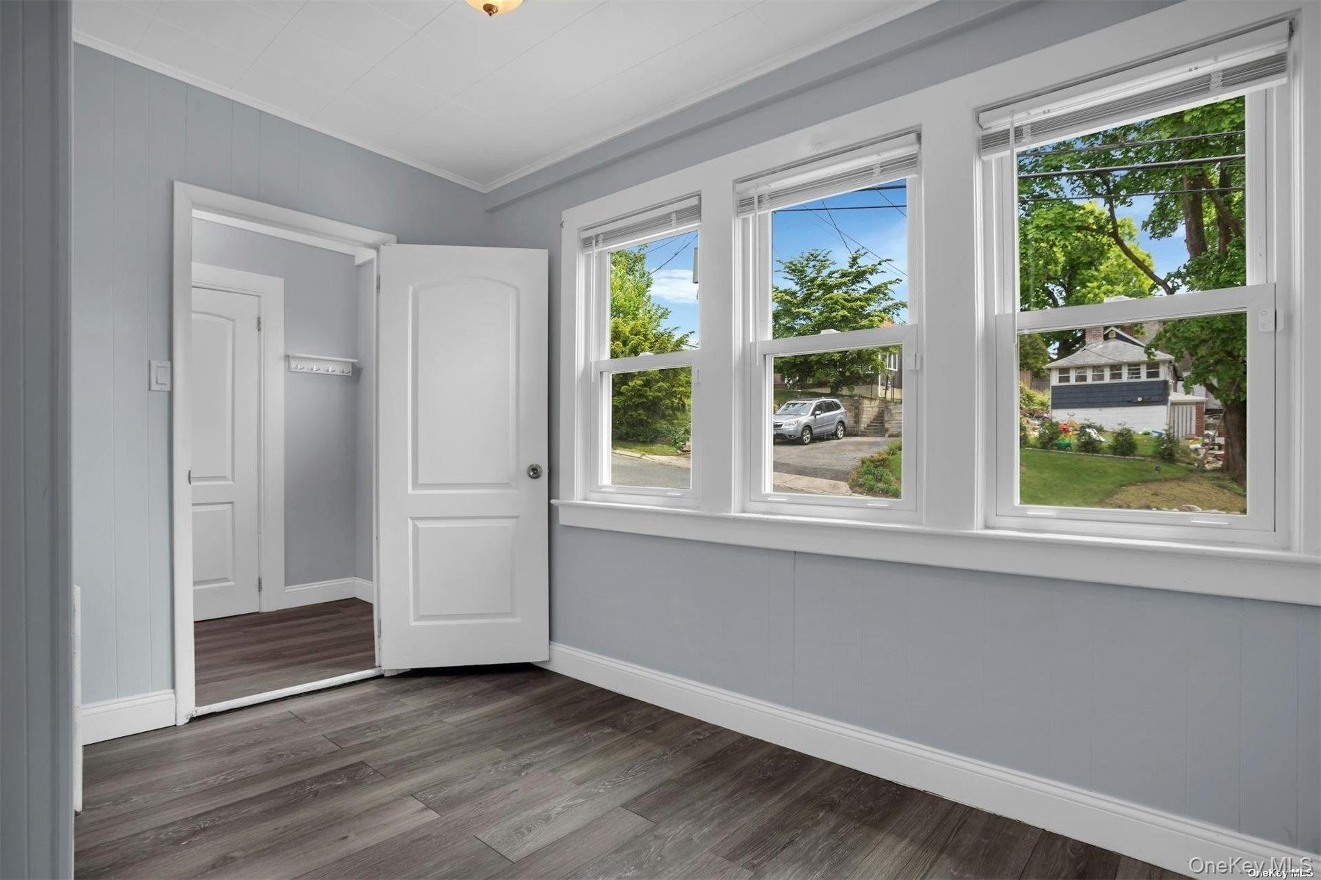 14 Maple Street Glenwood Landing Glenwood Landing, NY 11547