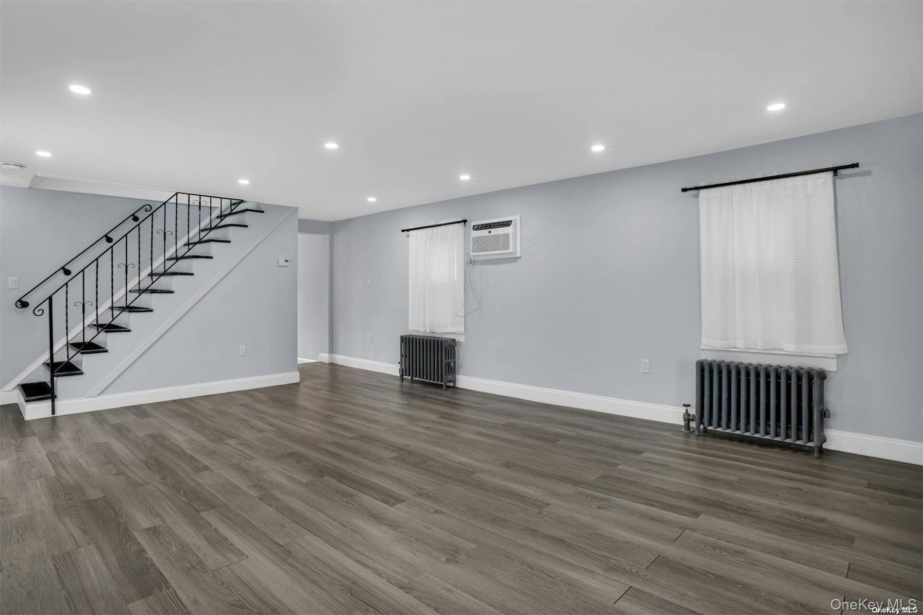 14 Maple Street Glenwood Landing Glenwood Landing, NY 11547