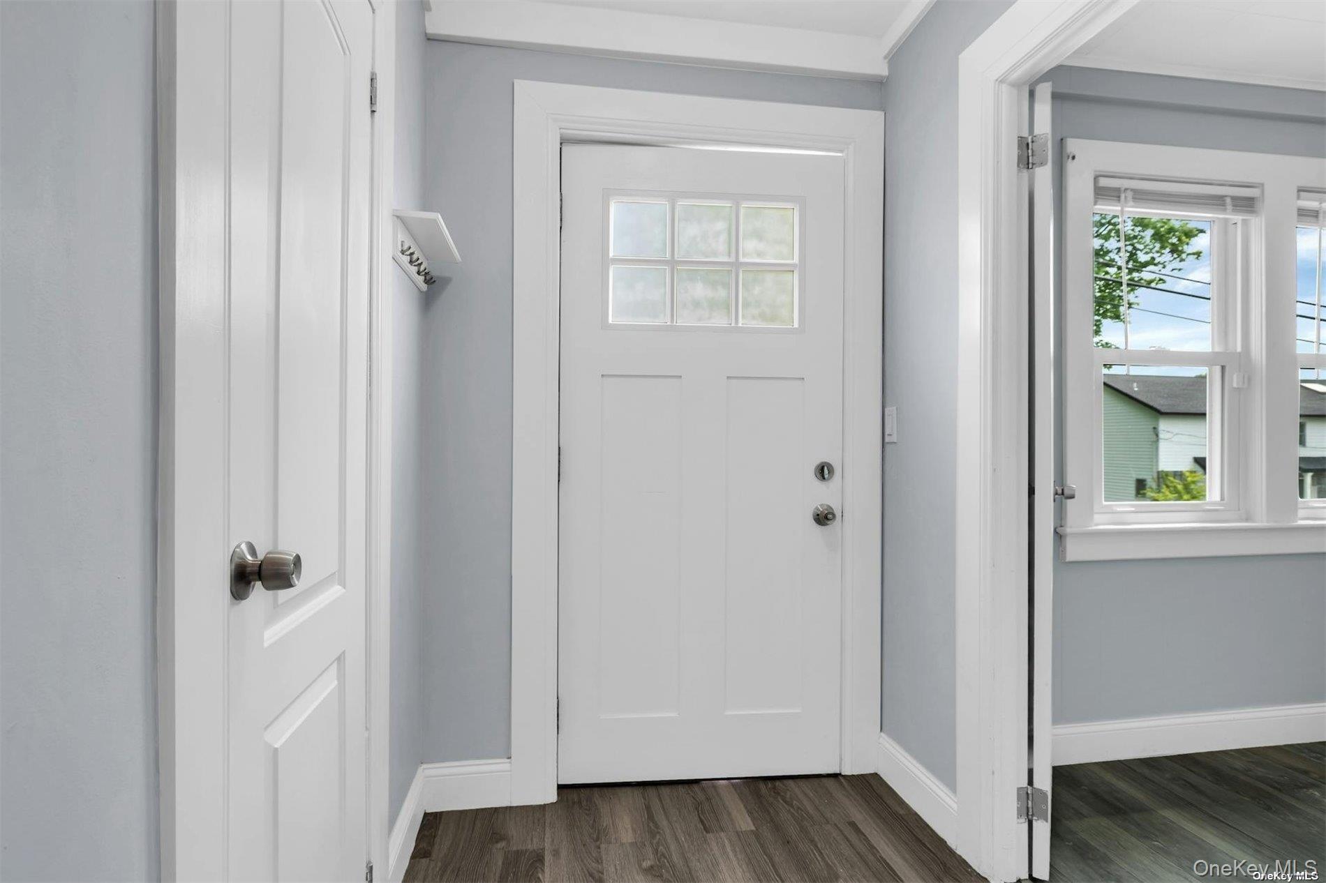 14 Maple Street Glenwood Landing Glenwood Landing, NY 11547