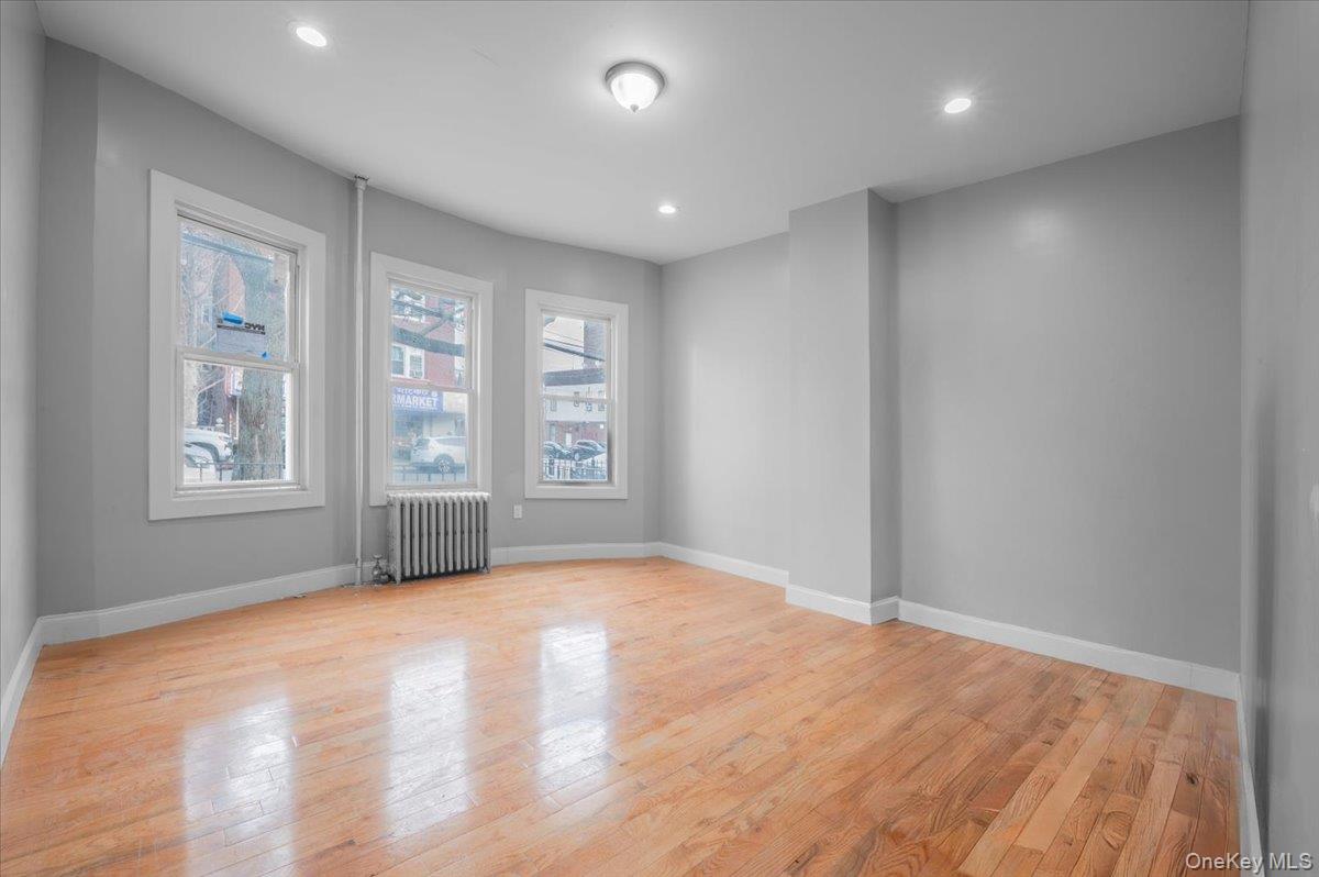 1439 Zerega Avenue Bronx, NY 10462