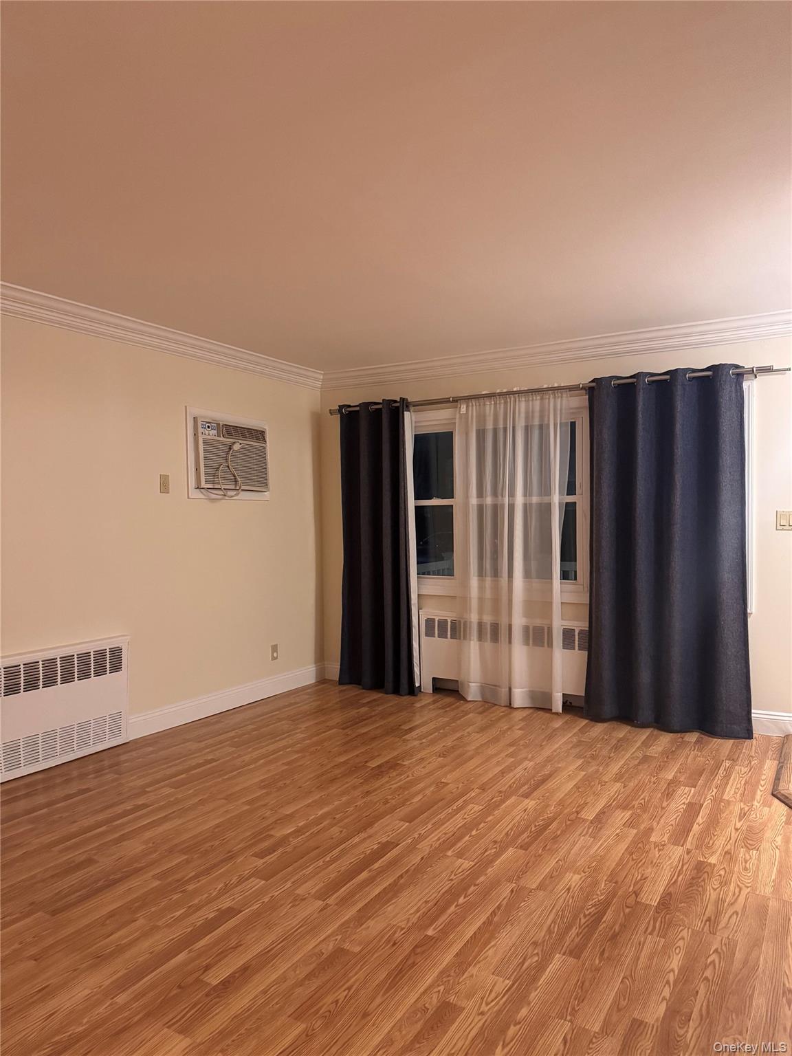 62 Warwick Road 1 Island Park Island Park, NY 11558