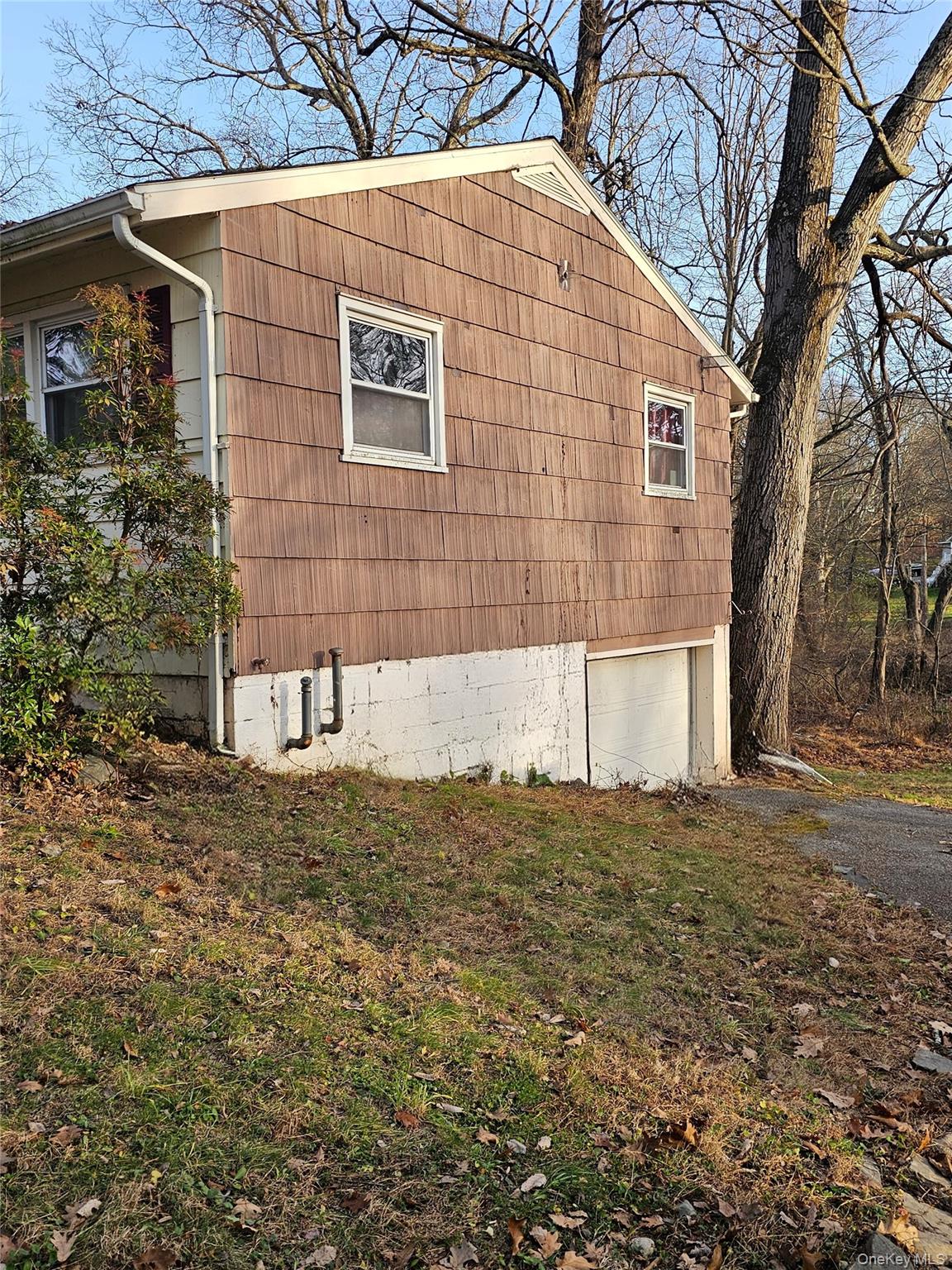 177 Roosevelt Road Out of NYC Hyde Park, NY 12538