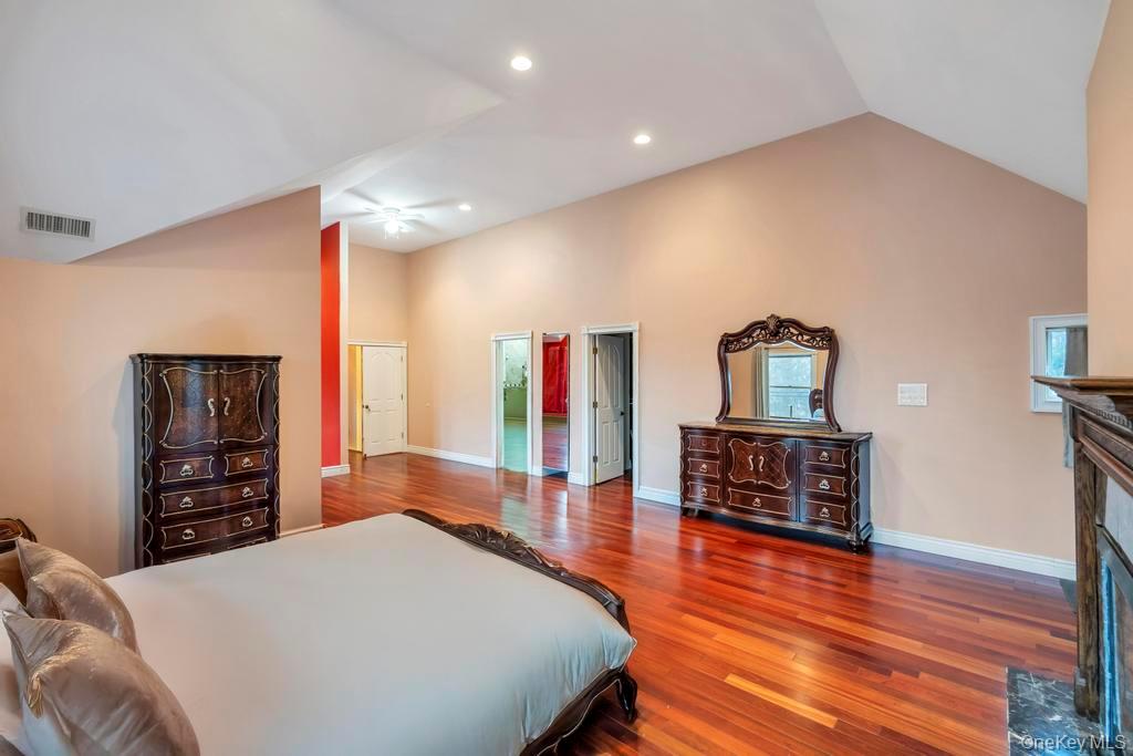 277 Clocks Boulevard East Massapequa, NY 11758