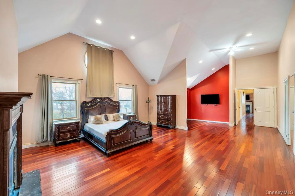 277 Clocks Boulevard East Massapequa, NY 11758