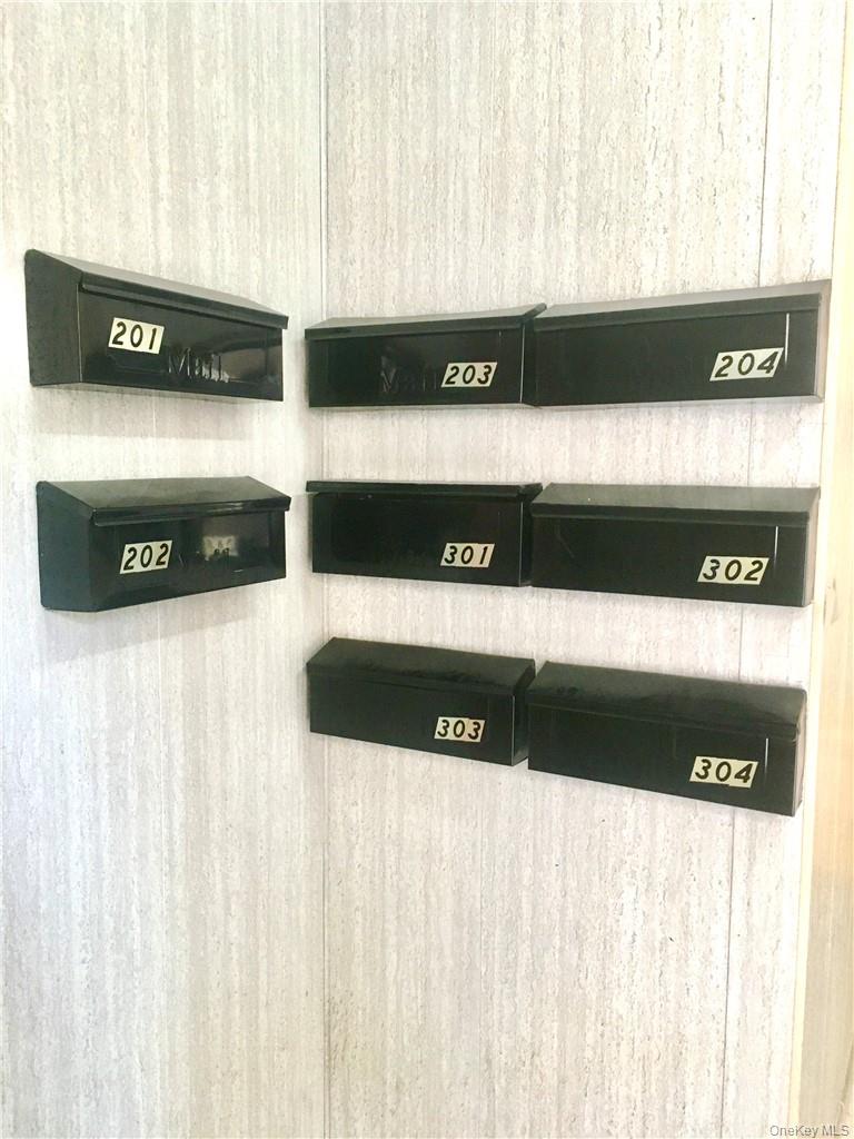 108 North Street 301 Out of NYC Middletown, NY 10940