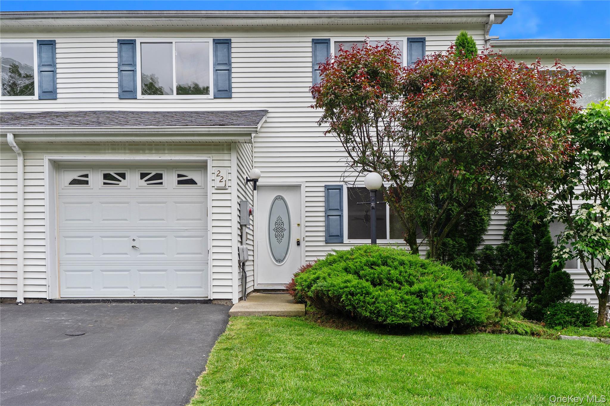 221 Tamerisk Lane Out of NYC New Windsor, NY 12553