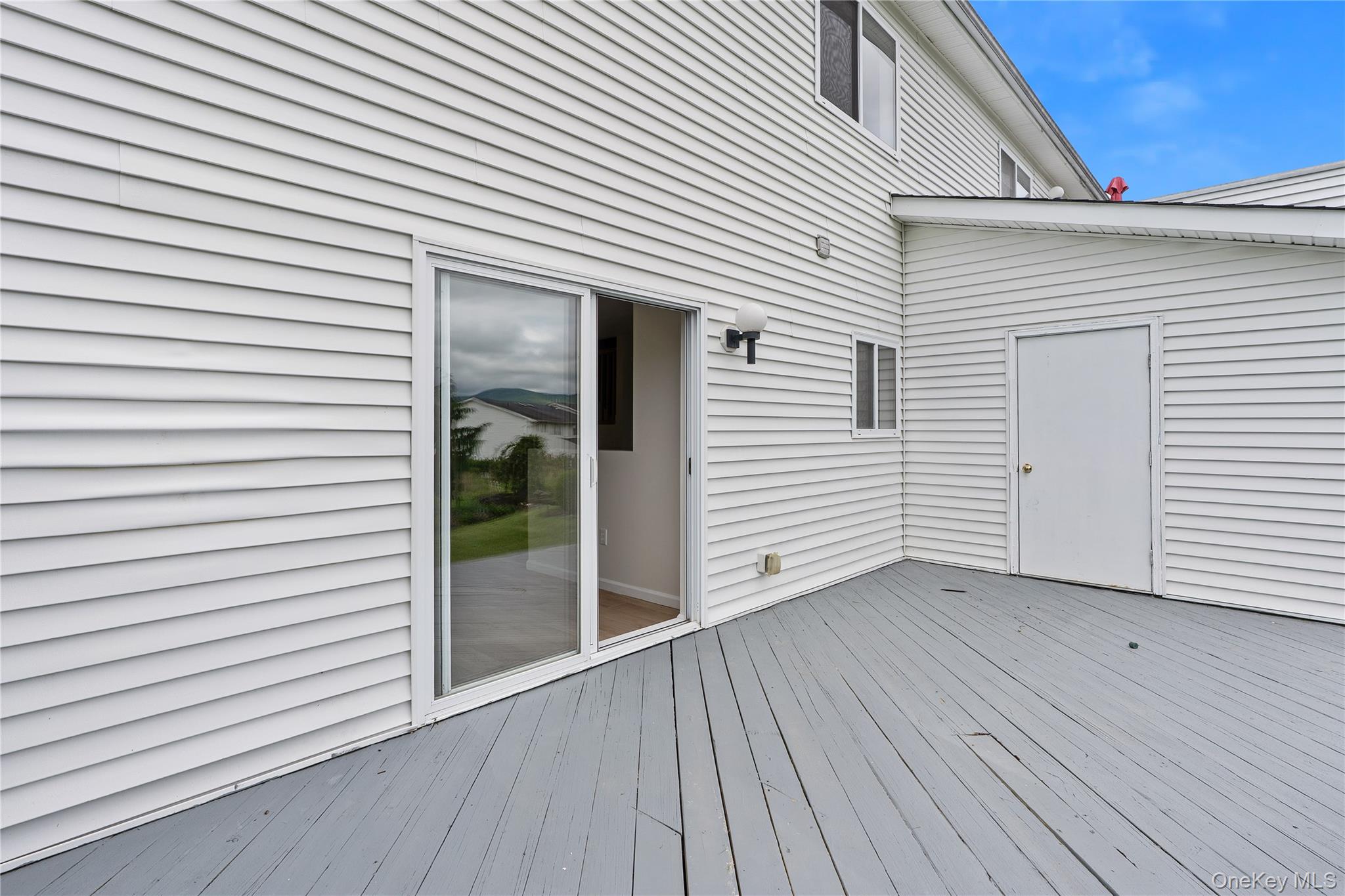 221 Tamerisk Lane Out of NYC New Windsor, NY 12553