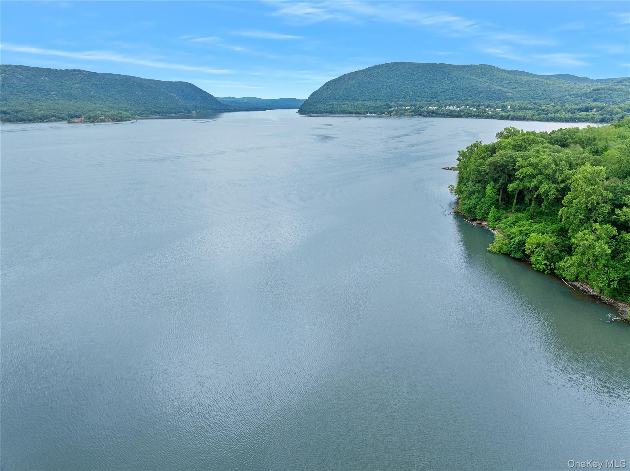 221 Tamerisk Lane Out of NYC New Windsor, NY 12553