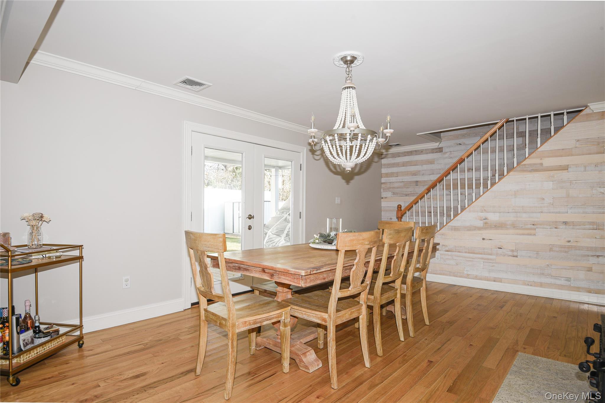 181 Friends Lane Westbury Westbury, NY 11590