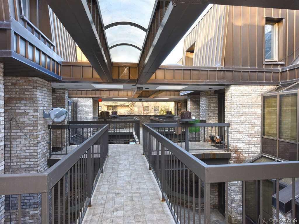 130 S Middle Neck Road 2 Great Neck Great Neck, NY 11021