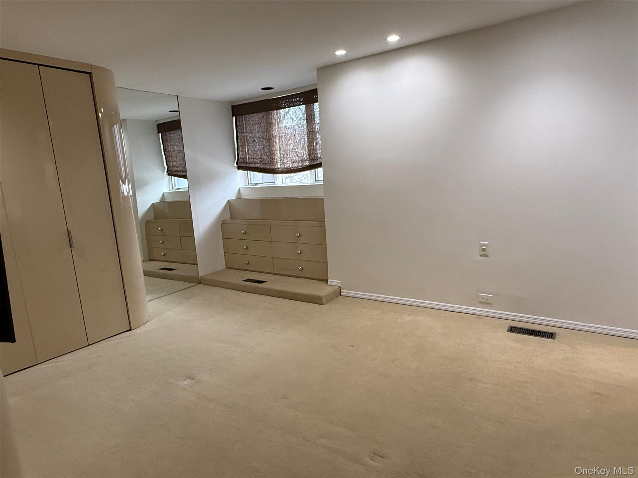 130 S Middle Neck Road 2 Great Neck Great Neck, NY 11021