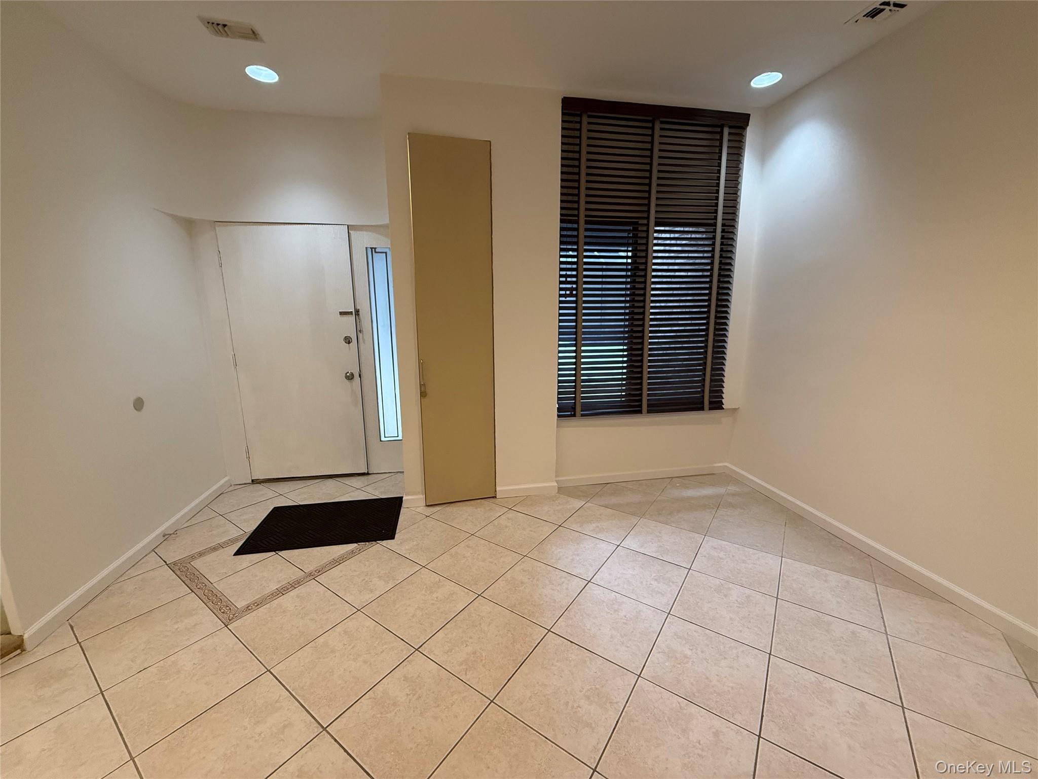 130 S Middle Neck Road 2 Great Neck Great Neck, NY 11021