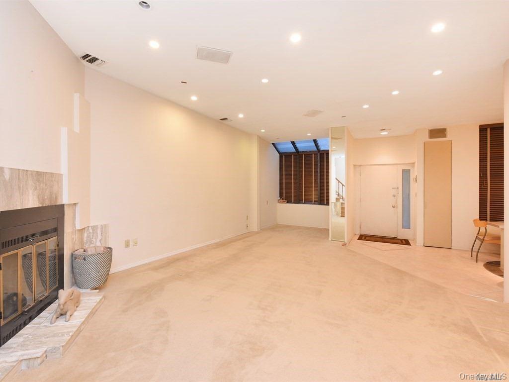 130 S Middle Neck Road 2 Great Neck Great Neck, NY 11021