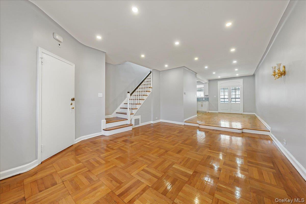 4309 Edson Avenue Bronx, NY 10466