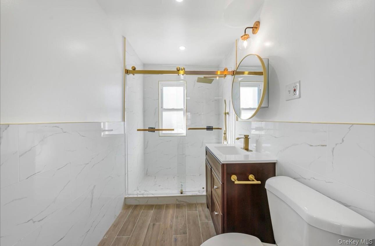 4309 Edson Avenue Bronx, NY 10466