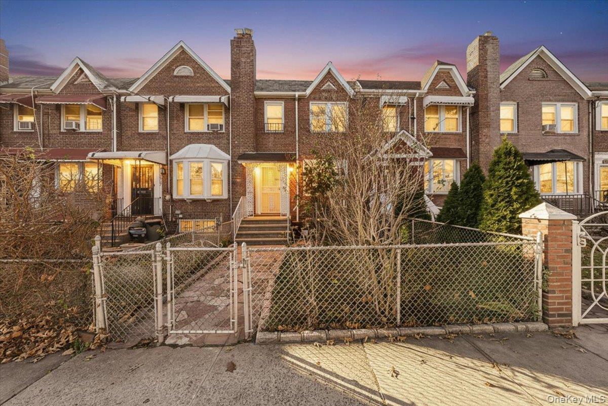 4309 Edson Avenue Bronx, NY 10466