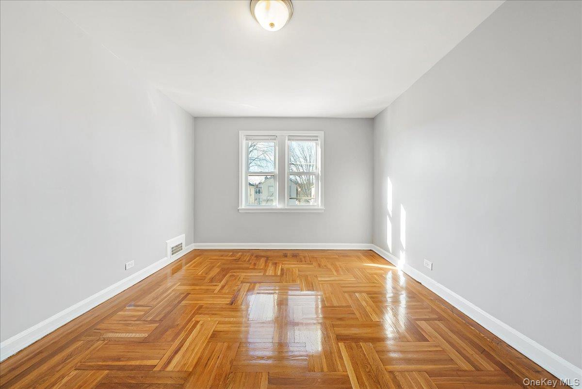 4309 Edson Avenue Bronx, NY 10466