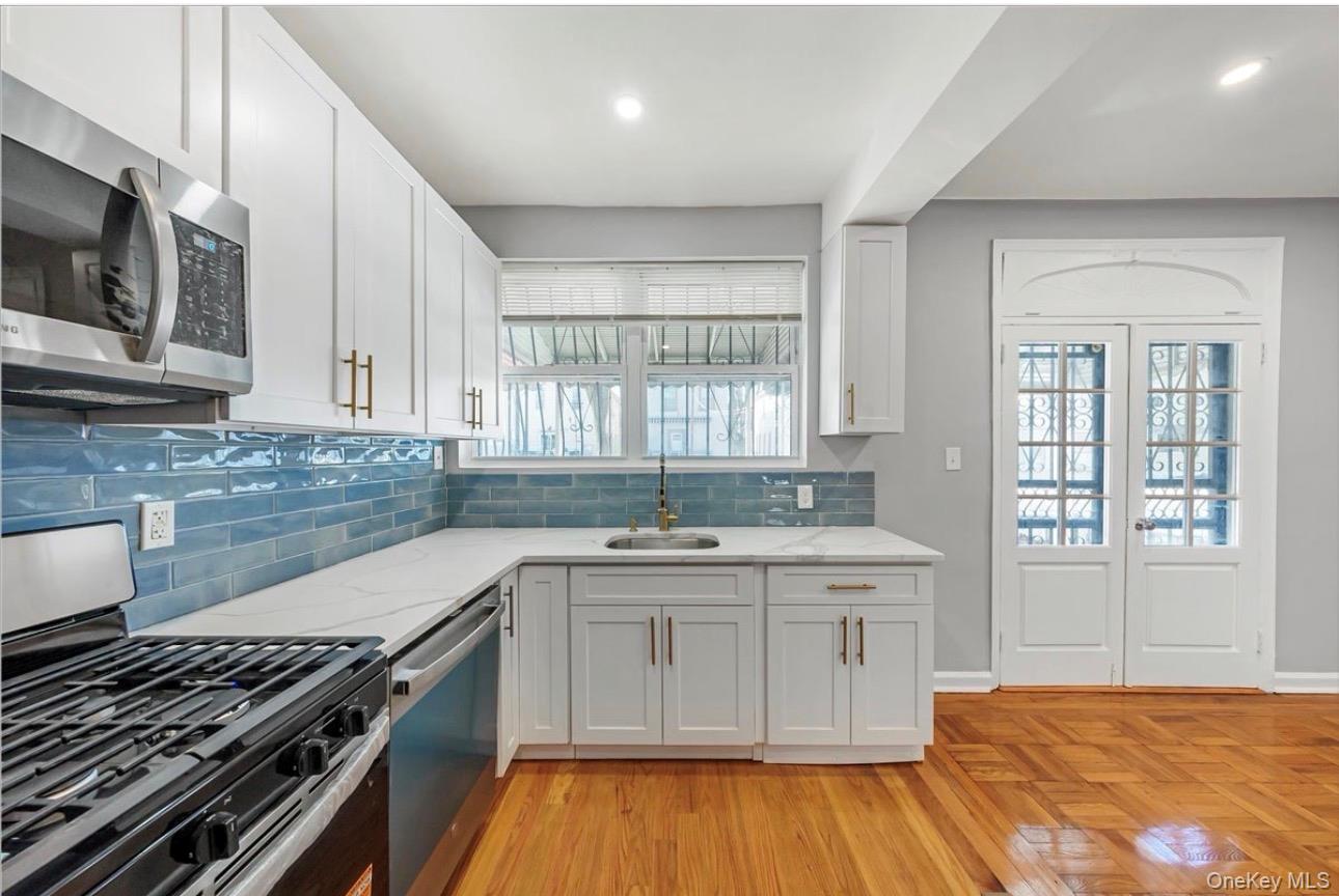 4309 Edson Avenue Bronx, NY 10466