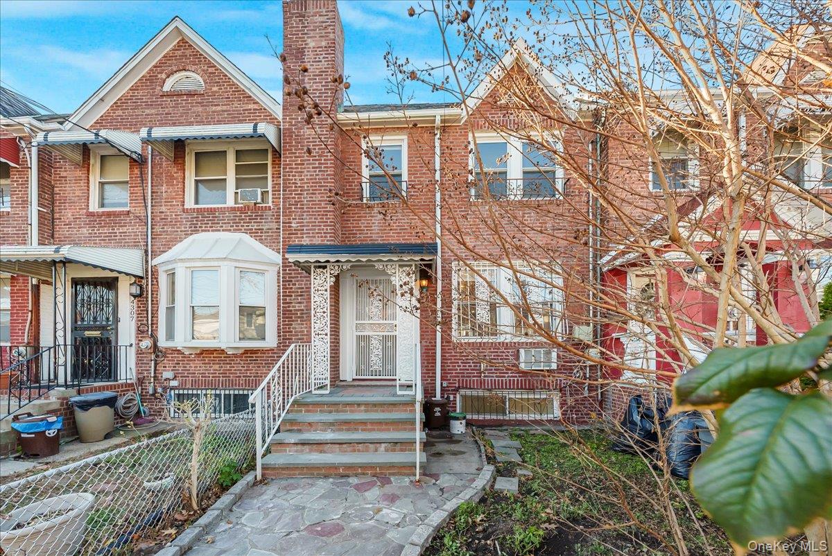 4309 Edson Avenue Bronx, NY 10466