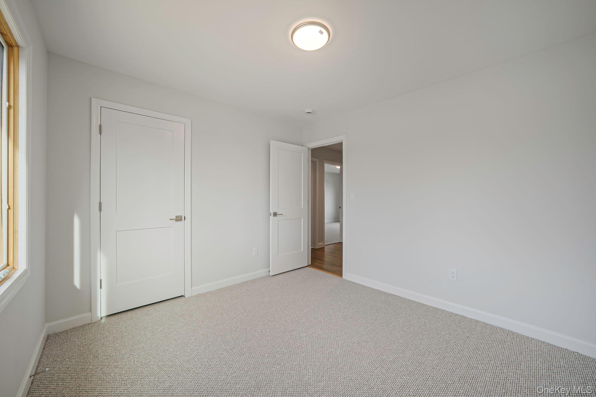 115 Riviera Parkway Lindenhurst Lindenhurst, NY 11757