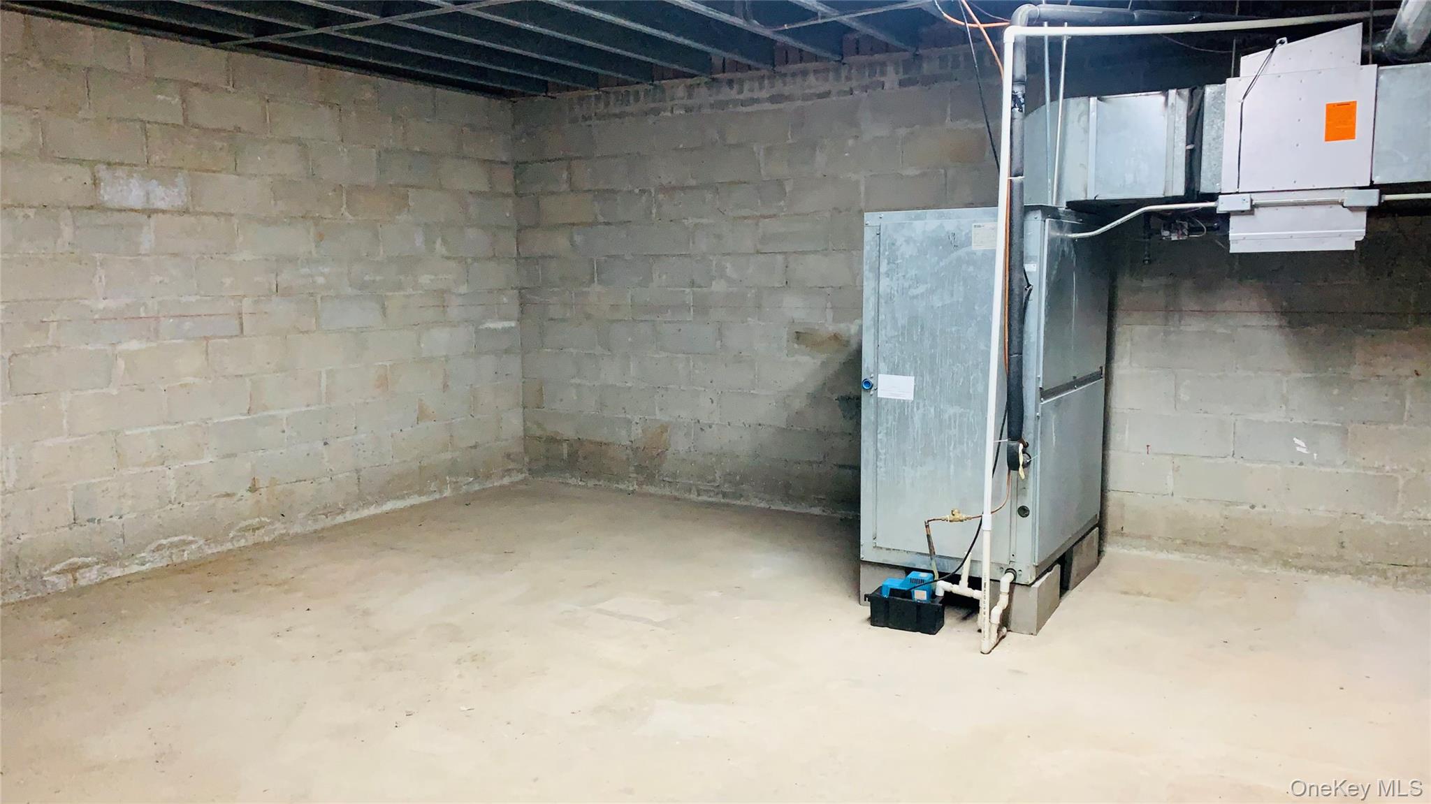 13681 Roosevelt Avenue Flushing Flushing, NY 11354