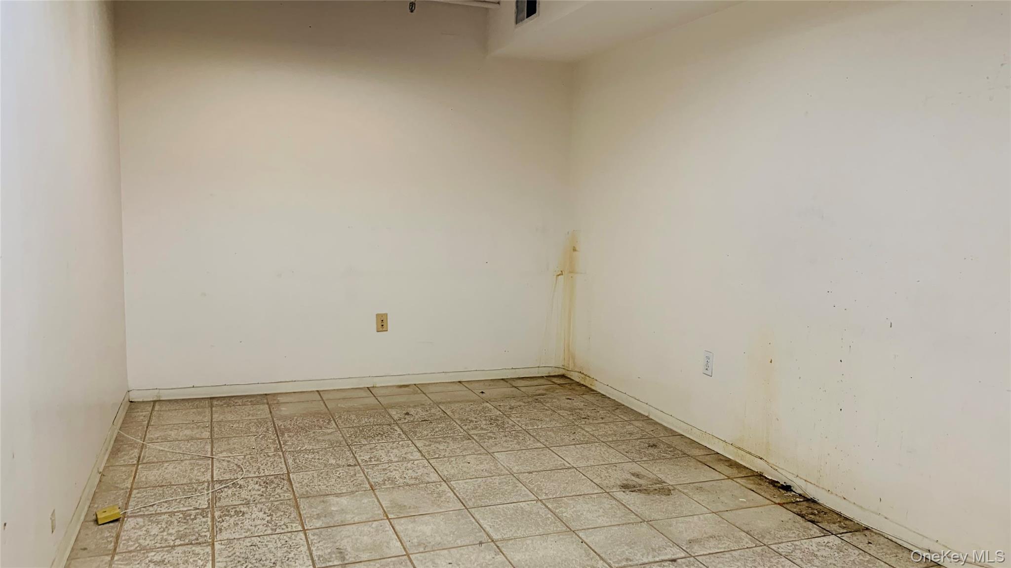 13681 Roosevelt Avenue Flushing Flushing, NY 11354