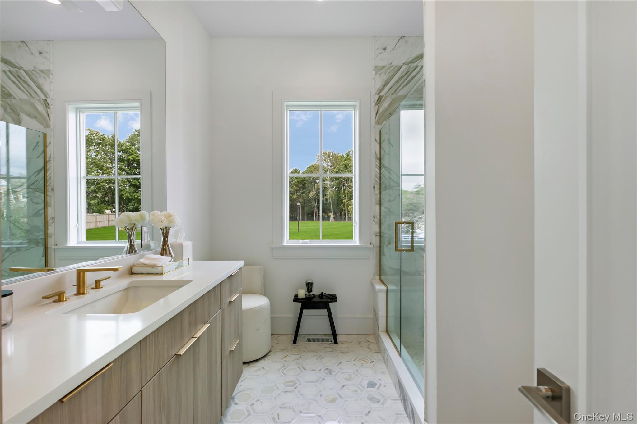 17 Happy Lane Westhampton Beach Westhampton Beach, NY 11978