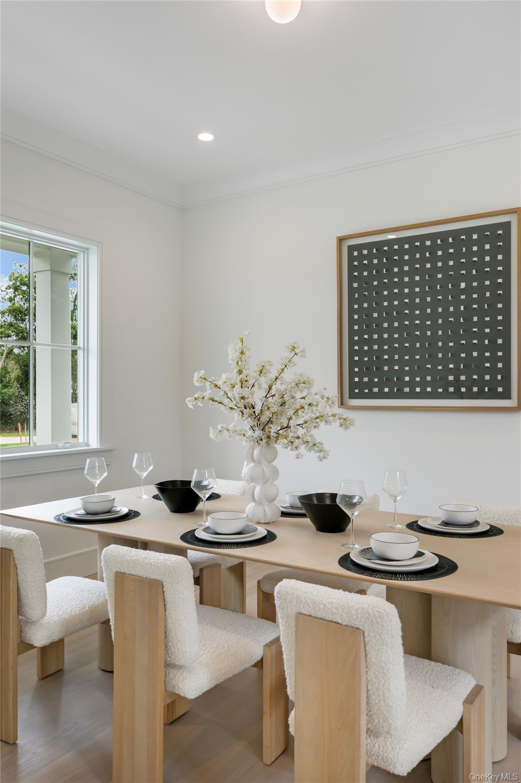 17 Happy Lane Westhampton Beach Westhampton Beach, NY 11978