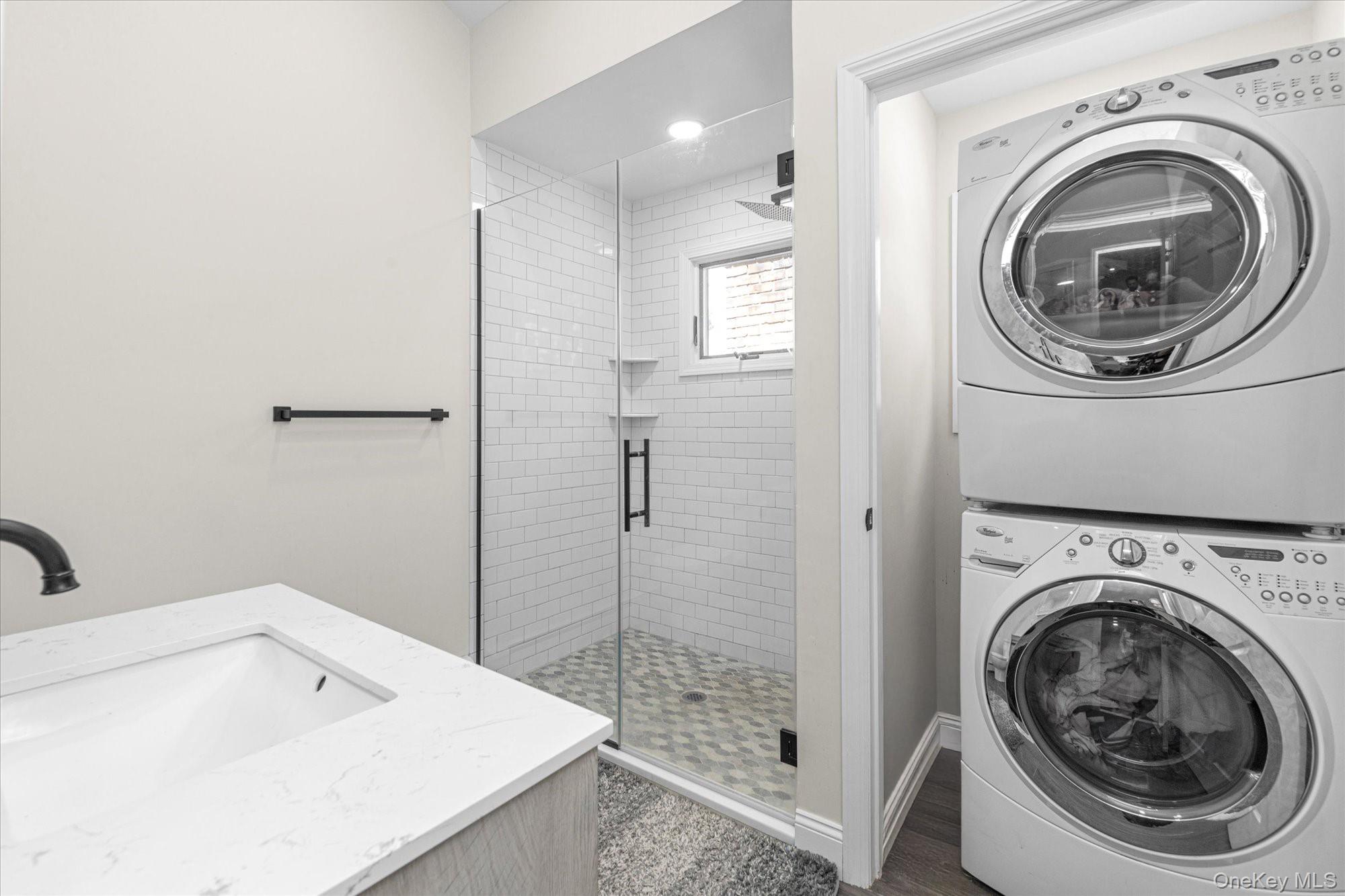 702 10th Avenue East Northport, NY 11731