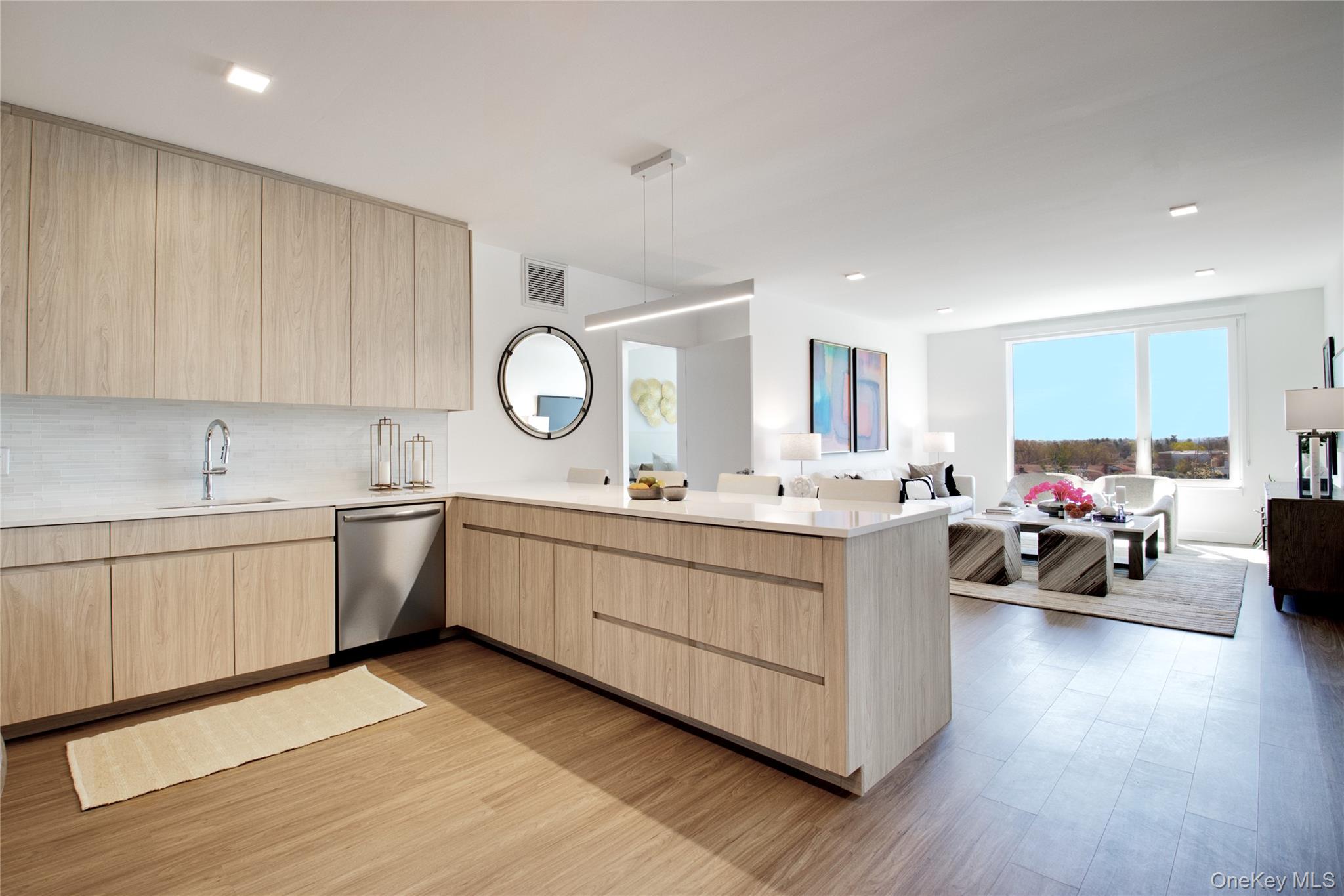 333 Warner Avenue 410 Roslyn Roslyn, NY 11576