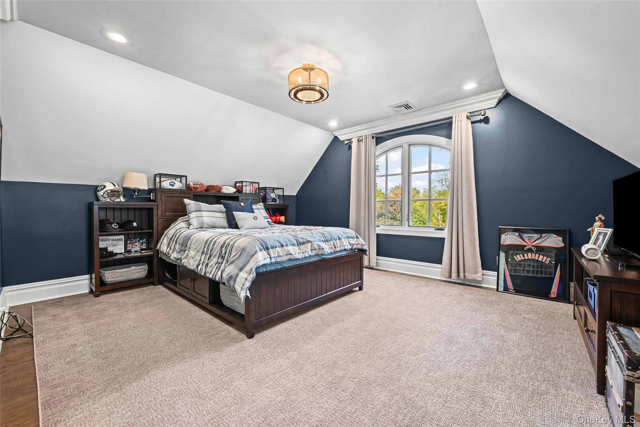 15 High Ridge Lane Matinecock Matinecock, NY 11771