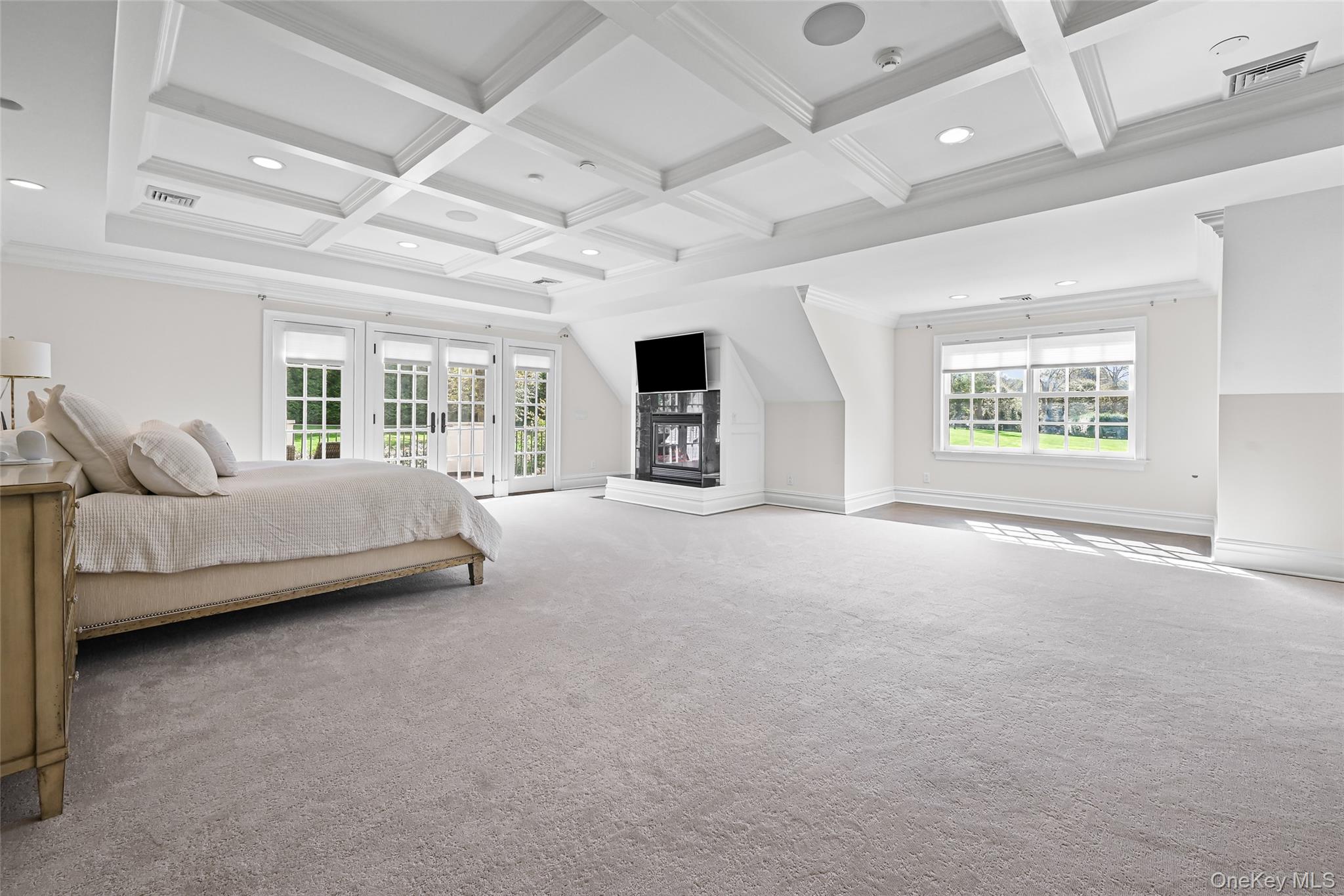 15 High Ridge Lane Matinecock Matinecock, NY 11771