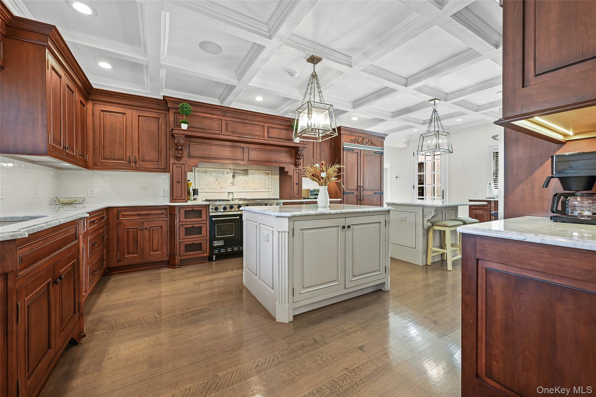 15 High Ridge Lane Matinecock Matinecock, NY 11771