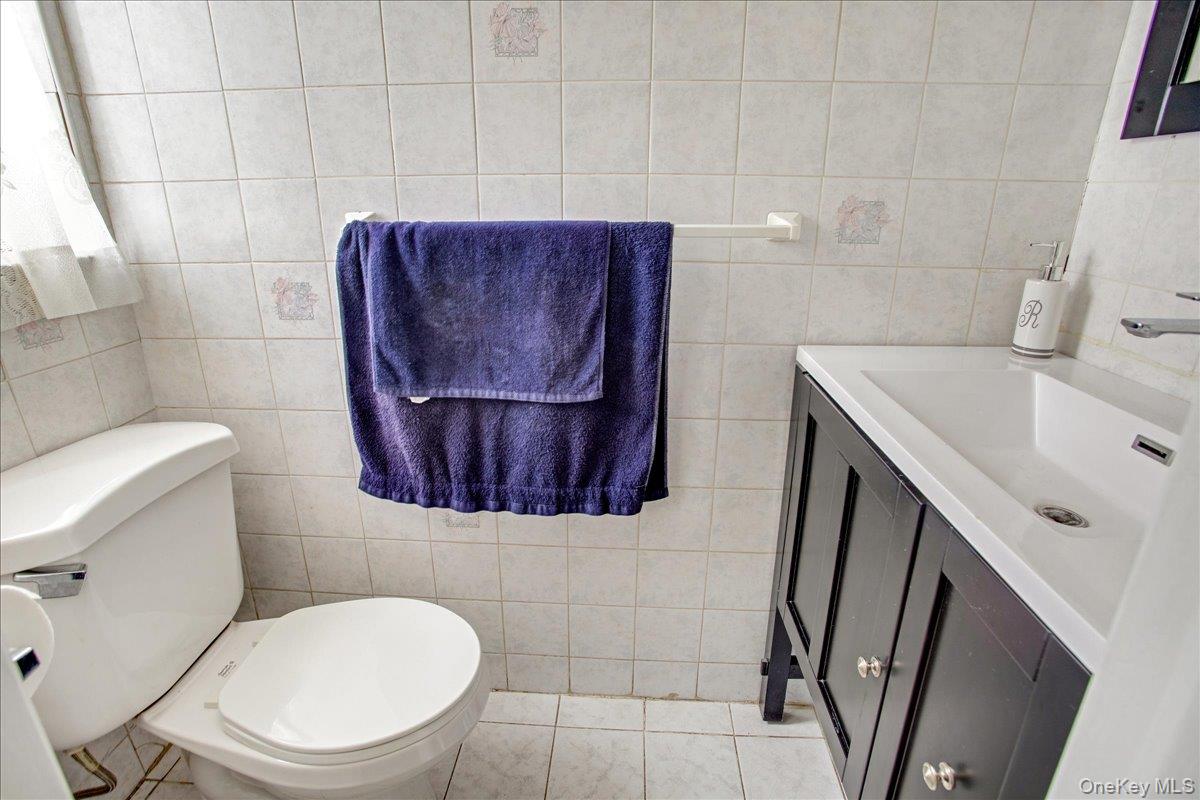 6409 78th Street Middle Village Middle Village, NY 11379