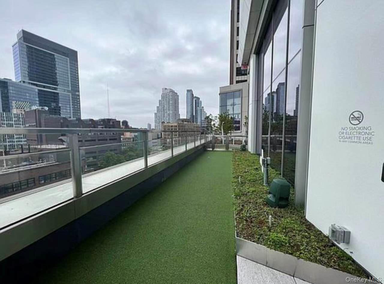 131-03 40th Road 18-E Flushing Flushing, NY 11354