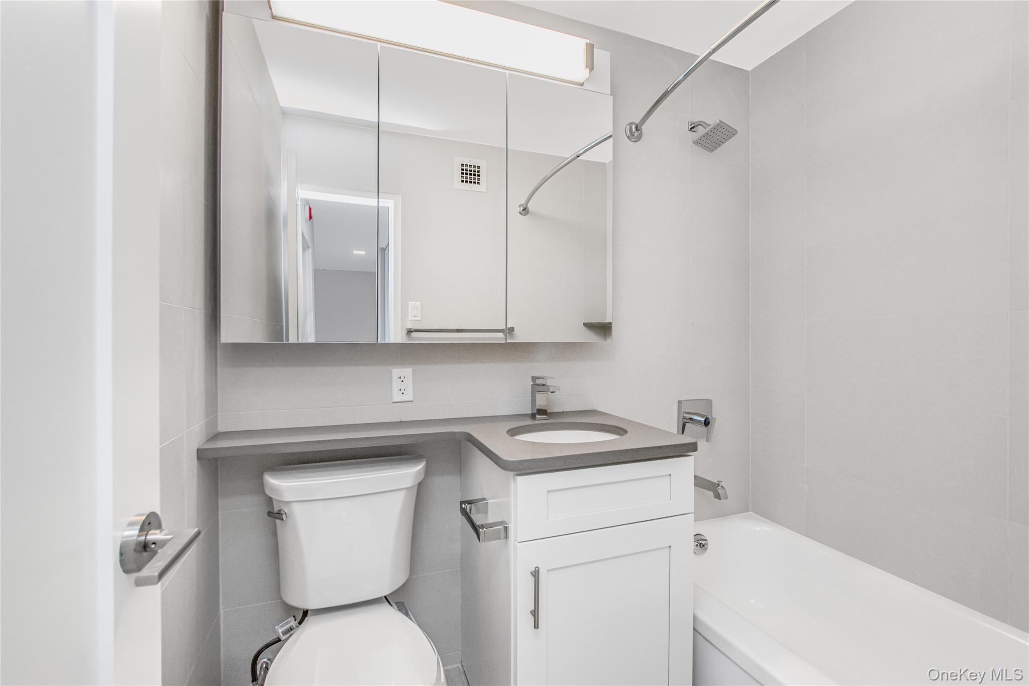 3671 Hudson Manor Terrace 14-B Bronx, NY 10463