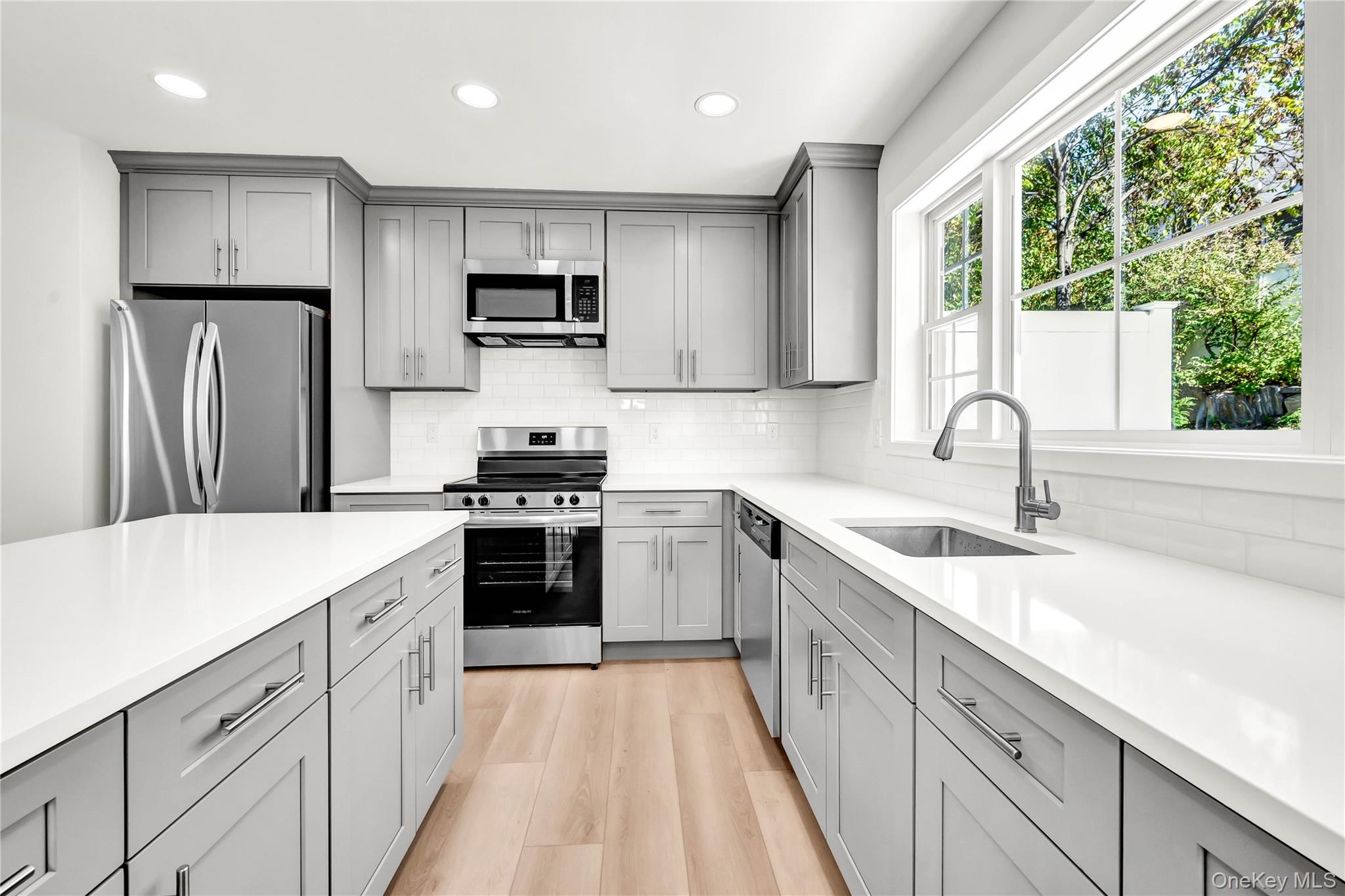 670 East Main Street Jefferson Valley, NY 10535