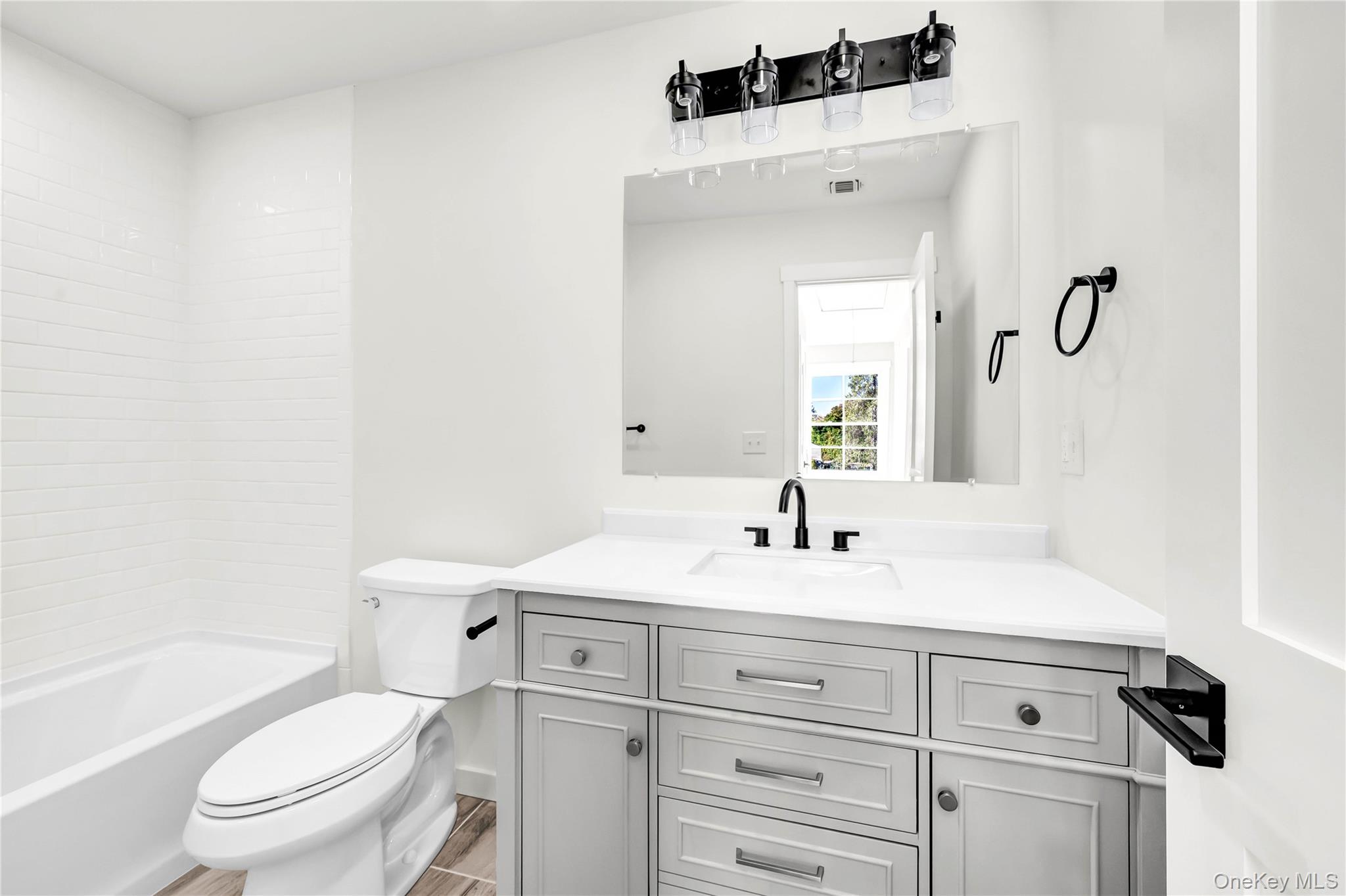 670 East Main Street Jefferson Valley, NY 10535