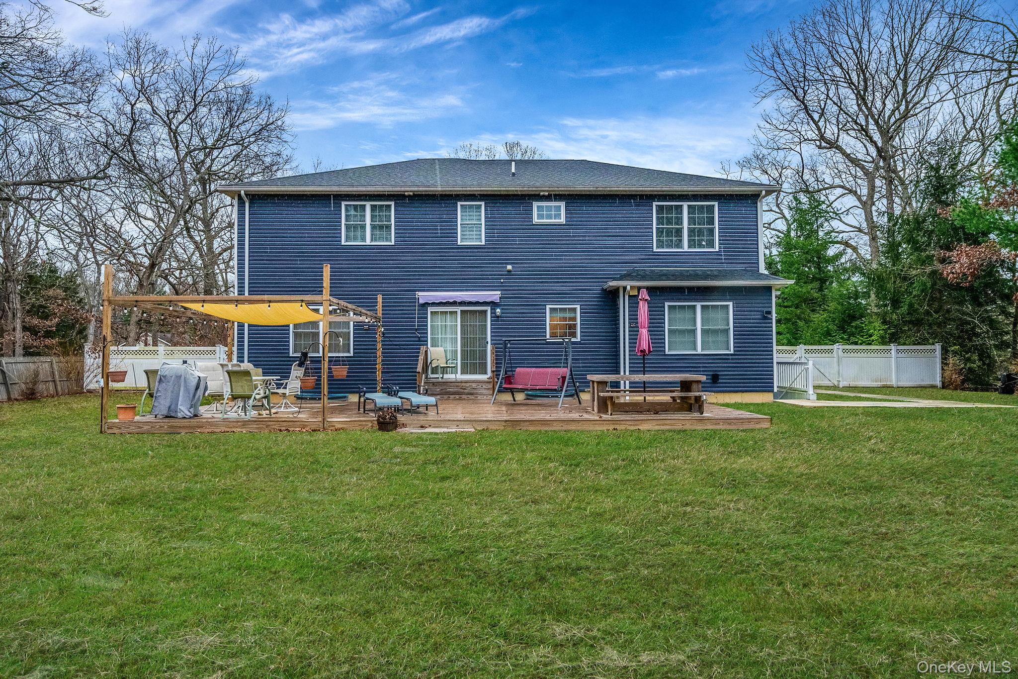 152 Wood Centereach Centereach, NY 11720