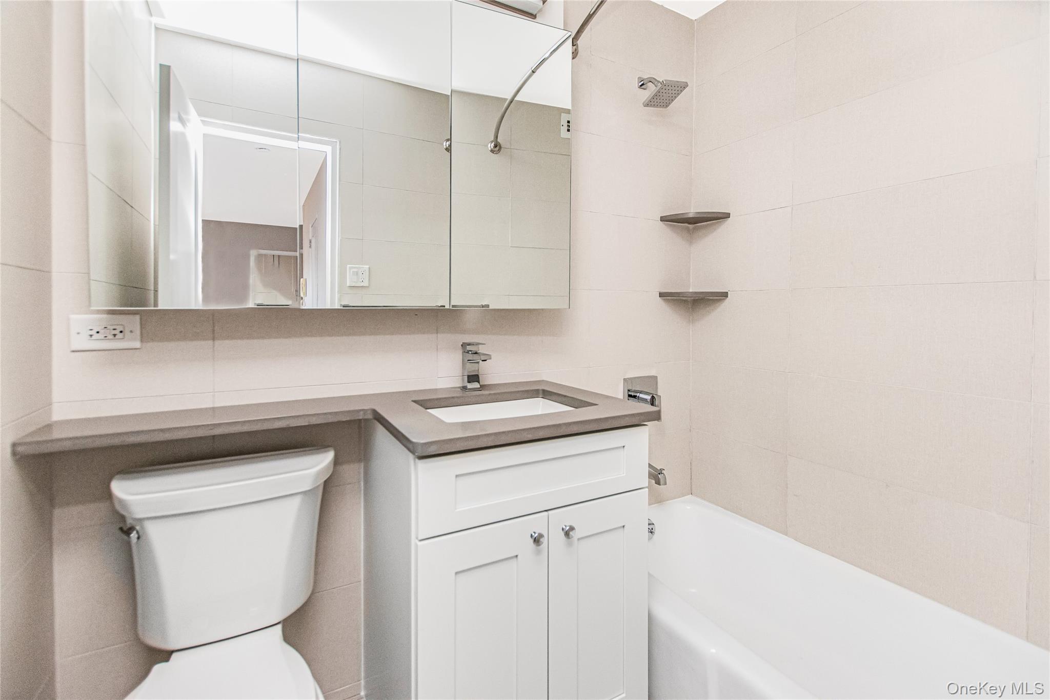 2500 Johnson Avenue 6-M Bronx, NY 10463